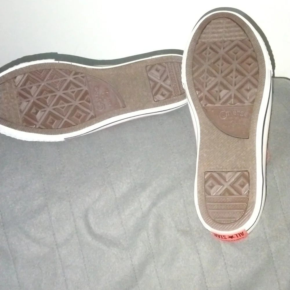 Converse - Picture 8 of 10